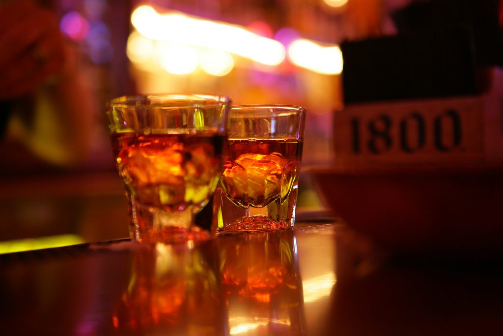 飲む時