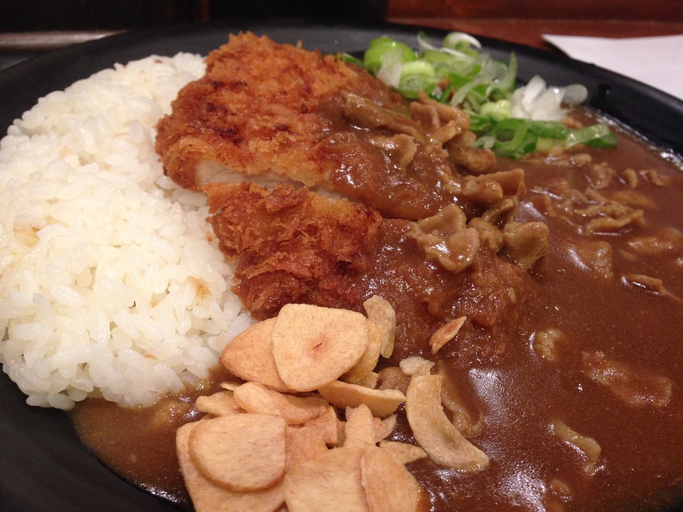 カレーの隠し味にウイスキーを使う