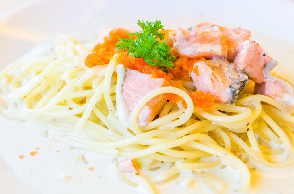 ウイスキーとサーモンクリームパスタ