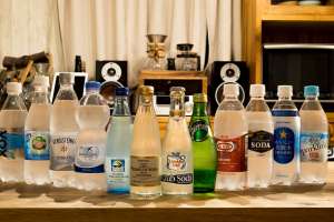 ハイボールを一番おいしく作ることのできる最強炭酸水はどれだ？