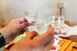 「日本酒は太る」をカロリーと糖質量（炭水化物）から検証する