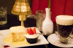 アイリッシュコーヒーとは？飲み方や作り方、おすすめ銘柄、店舗などご紹介