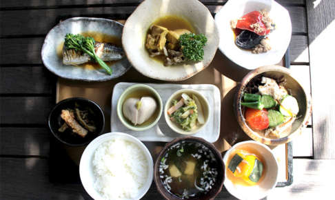 中性脂肪を下げる食事/食材とは。ゆっくり食べて食物繊維をたくさん摂る！