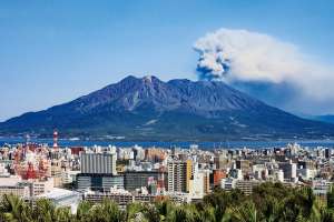 大河ドラマで話題の鹿児島県で伝統工芸品グラスと地ウイスキーを楽しむ