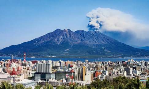 大河ドラマで話題の鹿児島県で伝統工芸品グラスと地ウイスキーを楽しむ