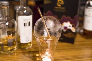 お酒を熱して吸う！？気化したお酒を喫煙するAIRCPHOLIC（エアクフォリック）レビュー