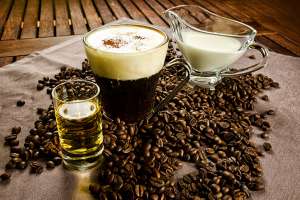 ウイスキーとコーヒー。味や組み合わせから見る関連性。