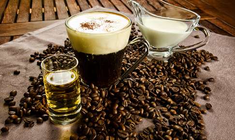 ウイスキーとコーヒー。味や組み合わせから見る関連性。