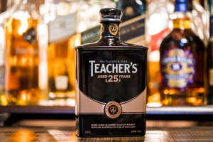 ティーチャーズを学ぶ！味や種類、おすすめの飲み方