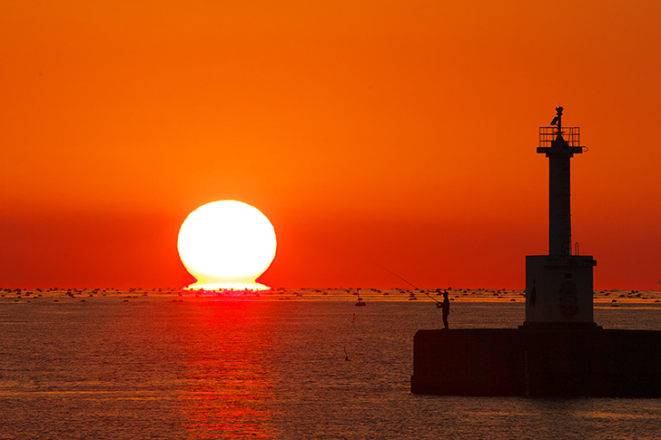 江井ヶ島港からのダルマ夕陽