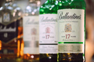 バランタイン17年をフカボリ！/味・飲み方・評価評判・オールドボトル