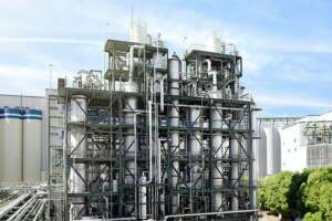 知多蒸溜所が蒸溜機など新設備に100億円を投資　7月より稼働
