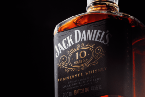 世紀を超えた逸品、ジャックダニエル10年熟成「Jack Daniel’s 10 Years Old」日本初上陸！