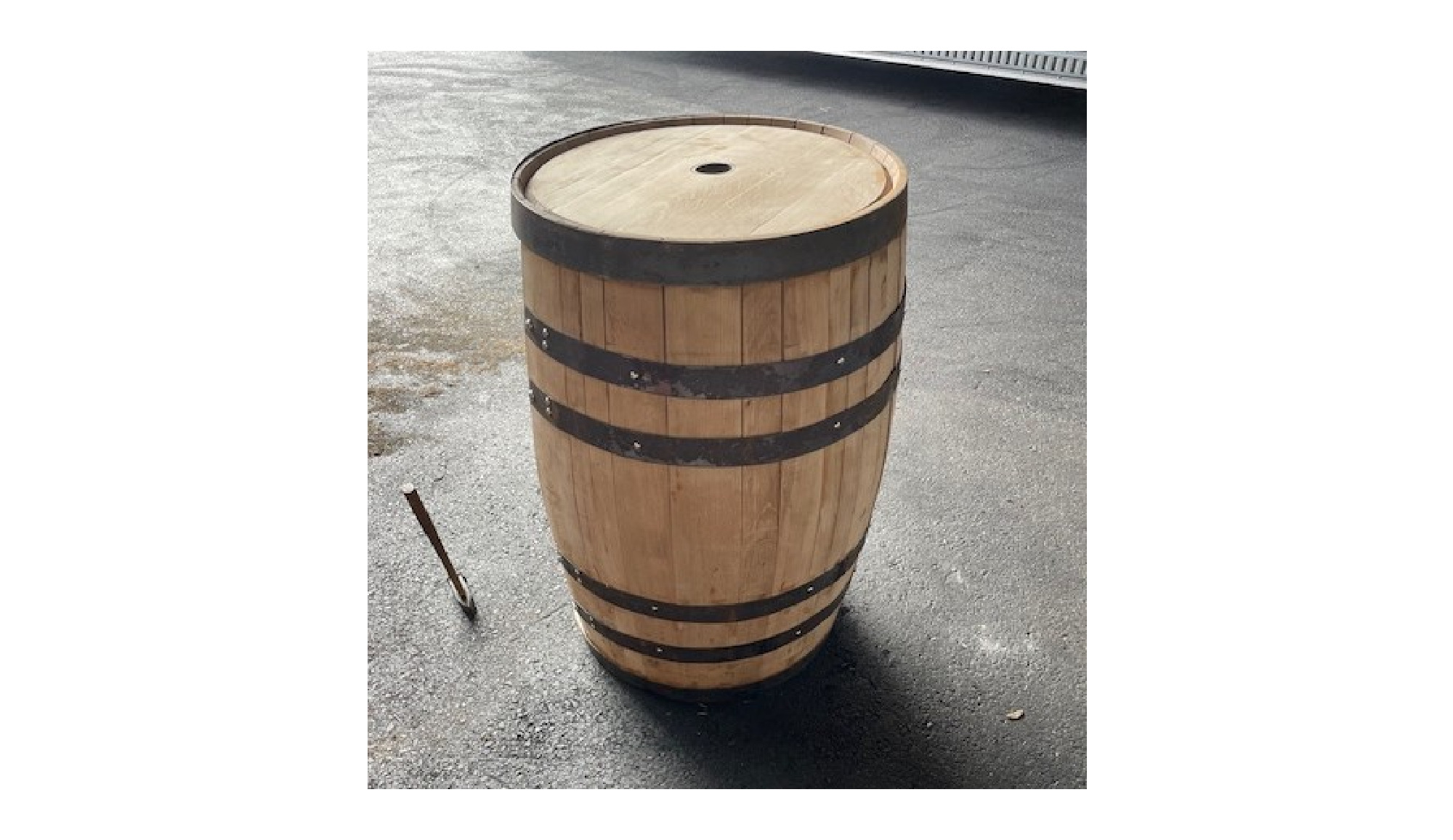 国内技術がウイスキー熟成を支える。樽用バンド材、国産化が実現 国内技術がウイスキー熟成を支える。樽用バンド材、国産化が実現