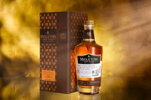 ミドルトン200周年記念の集大成。ブランド初のミズナラ樽を使用した「28年熟成」が636本限定で登場