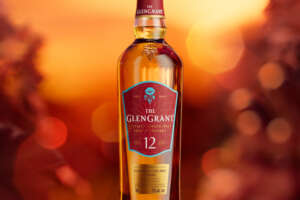 グレングラントよりアジア限定「12年 シェリーカスクフィニッシュ」が発売。積極的なアジア戦略が続く