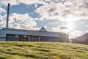 クライヌリッシュ蒸留所がビジターセンター閉鎖へ。ディアジオ社が観光戦略を再編