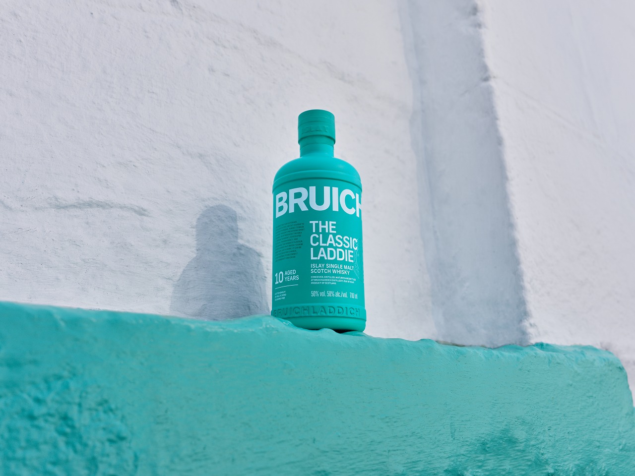 ブルックラディ「10年」への回帰が告げる、NAS時代の終焉。スコッチ業界は「在庫回復」のフェーズへ