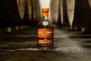 キルホーマン、モーリー樽で全熟成した初のリリースを発表