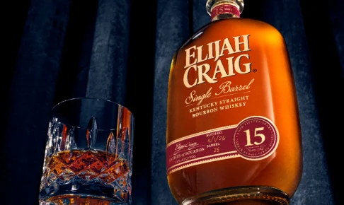 エライジャ・クレイグ、初の15年シングルバレルを発表。度数に込めた1964年へのオマージュ