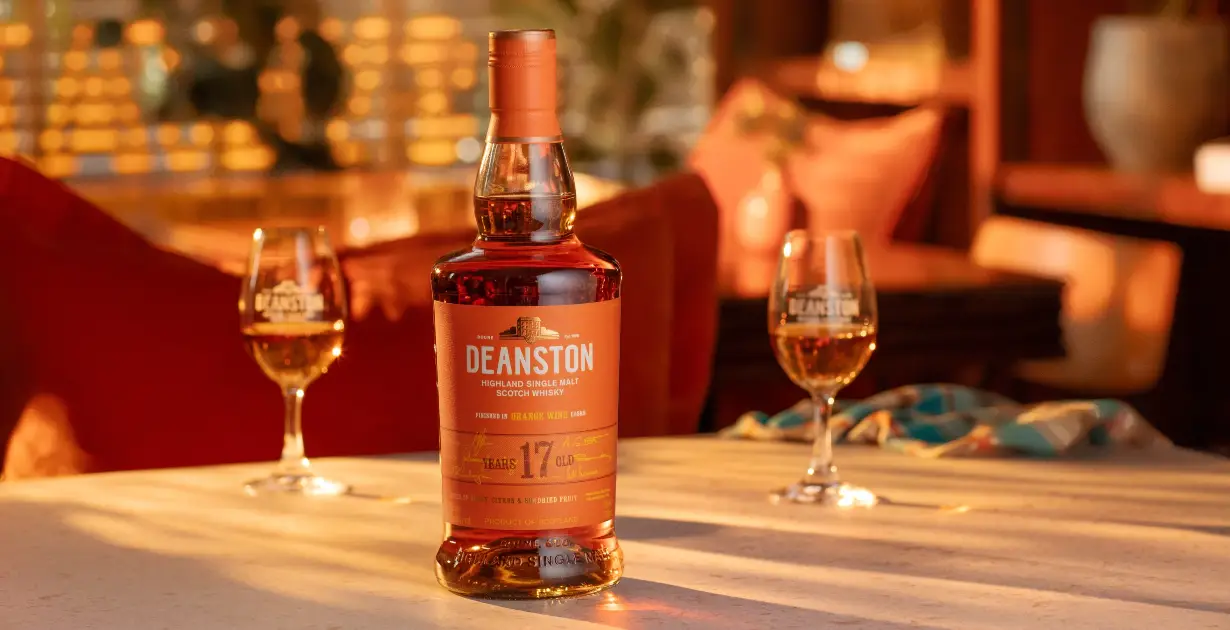 ディーンストン17年、アンダルシアのオレンジワイン樽でフィニッシュ。 ディーンストン17年、アンダルシアのオレンジワイン樽でフィニッシュ。