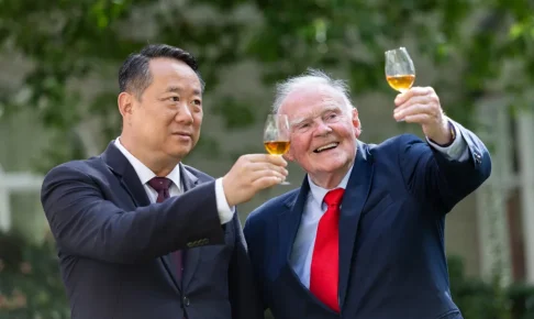 米関税に苦しむアイリッシュウイスキー、活路は中国のビール会社？