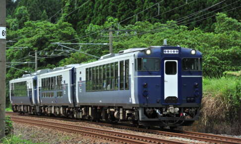 遊佐の構想がついに列車に。蒸溜所2つ結ぶ初の旅 遊佐の構想がついに列車に。蒸溜所2つ結ぶ初の旅