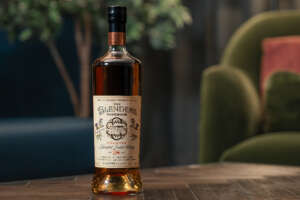 SMWSが初のブレンデッドスコッチを発売。18年・1,092本